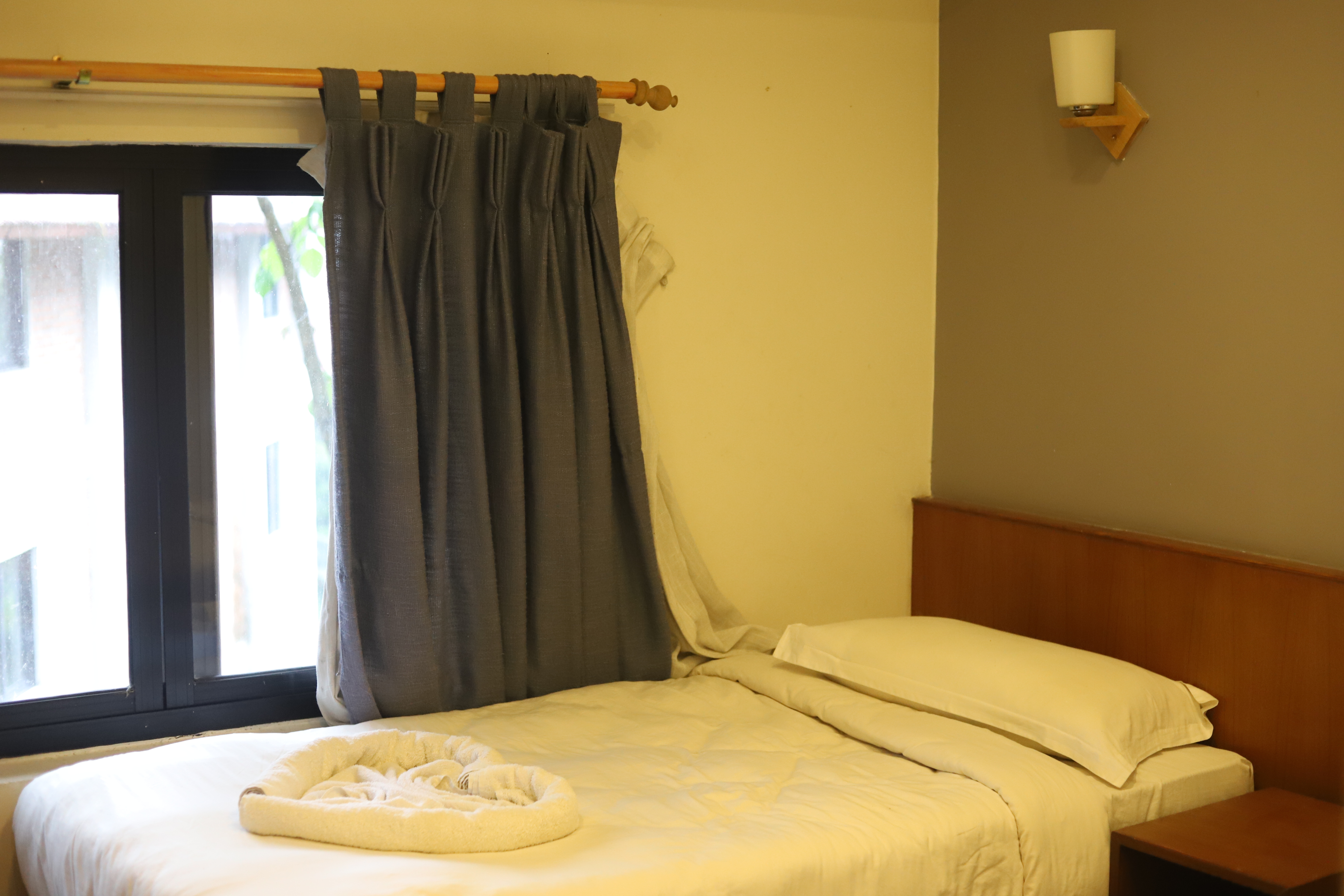 Hotel guest room training